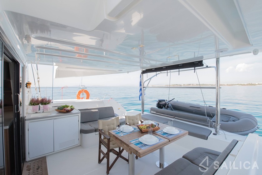Lagoon 50 - Yacht Charter Sailica