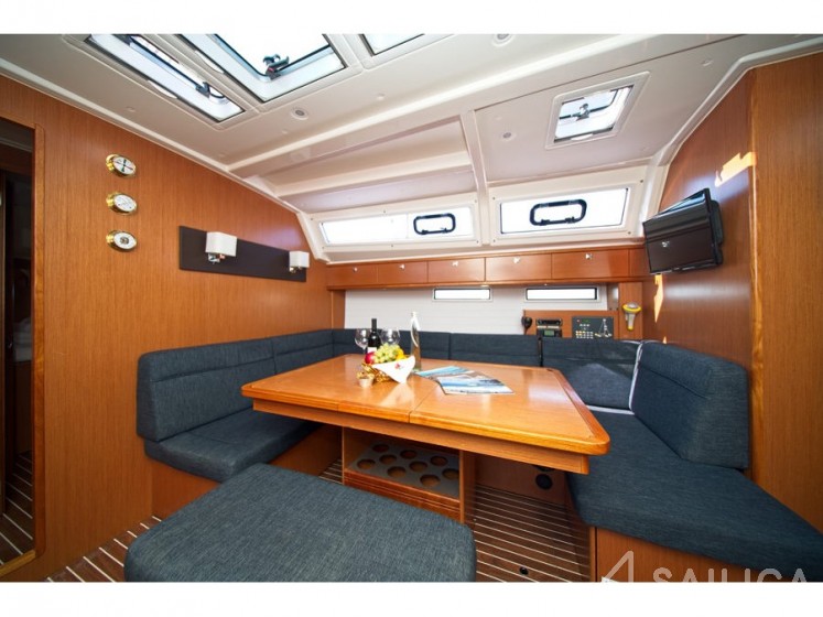 Bavaria 46 Cruiser - Yacht Charter Sailica