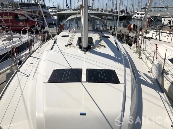 Bavaria 46 Cruiser - Yacht Charter Sailica