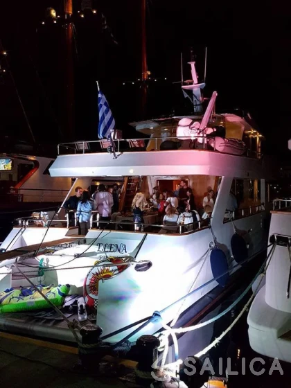 Perama Shipyards 102 - Yacht Charter Sailica