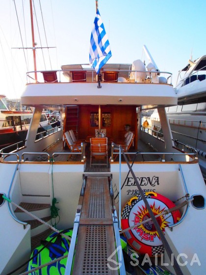 Perama Shipyards 102 - Yacht Charter Sailica