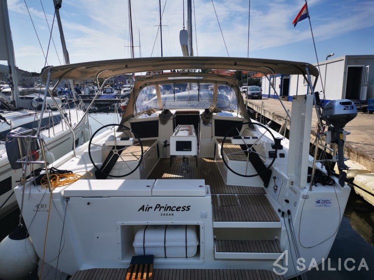Dufour 430 Grand Large - Yacht Charter Sailica
