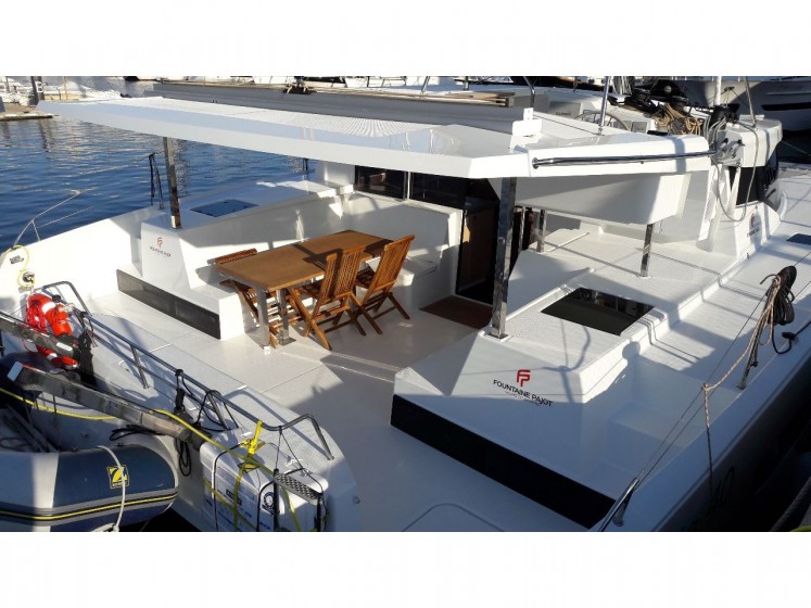 Lucia 40 - Yacht Charter Sailica