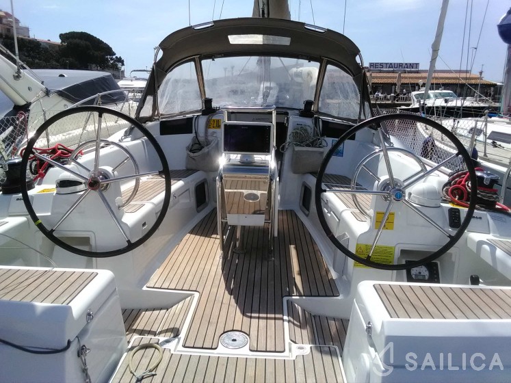 Sun Odyssey 419 - Yacht Charter Sailica