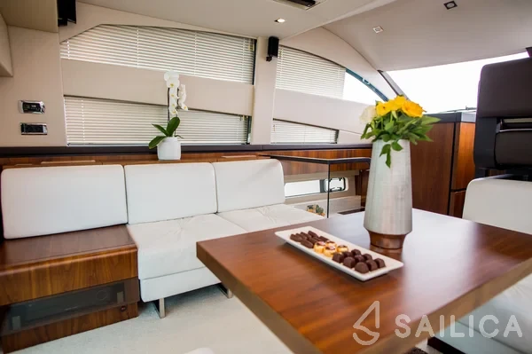 Fairline Squadron 42 - Yacht Charter Sailica
