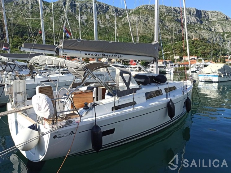 Hanse 388 - Yacht Charter Sailica