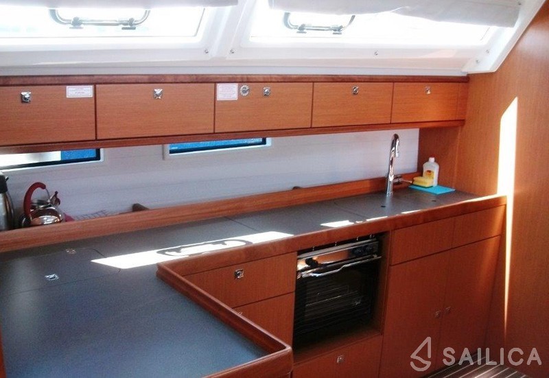 Bavaria 46 Cruiser - Yacht Charter Sailica