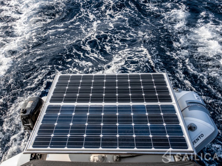 Lagoon 40 - Yacht Charter Sailica