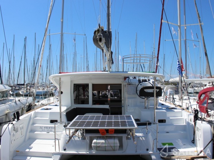 Lagoon 40 - Yacht Charter Sailica
