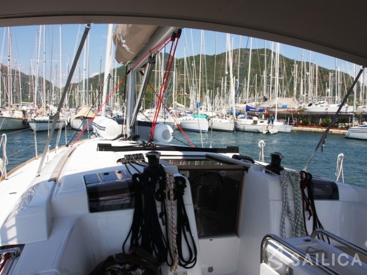 Sun Odyssey 439 - Yacht Charter Sailica