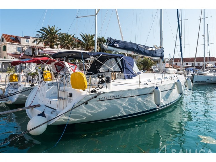 Cyclades 50.5 - Yacht Charter Sailica