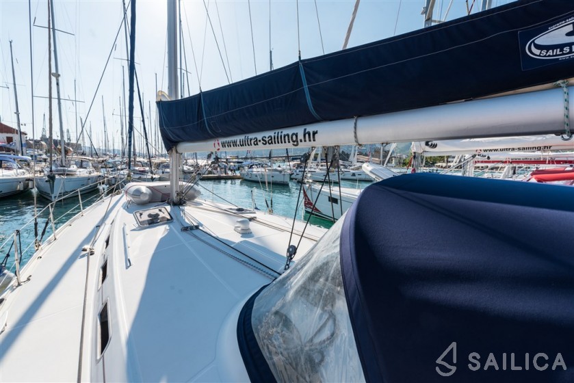 Cyclades 50.5 - Yacht Charter Sailica