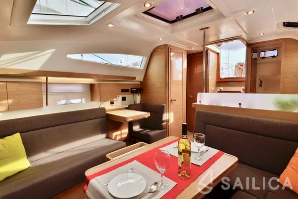 Elan 40 Impression - Yacht Charter Sailica