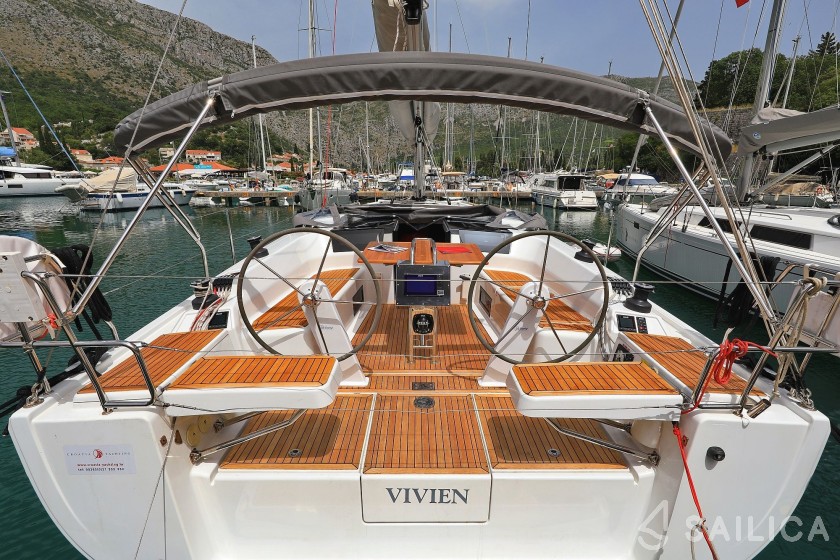 Hanse 418 - Yacht Charter Sailica