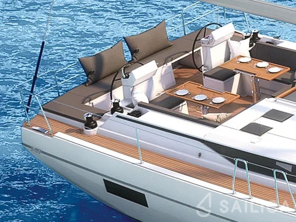 Bavaria C50 Style - 3 + 1 cab. - Yacht Charter Sailica