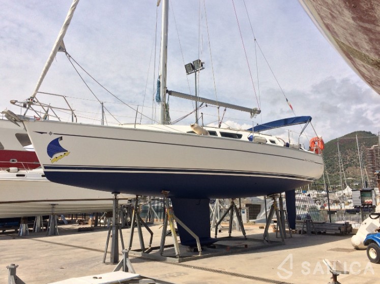 Sun Odyssey 37 - Yacht Charter Sailica