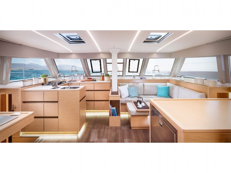 Nautitech 46 Fly - Yacht Charter Sailica