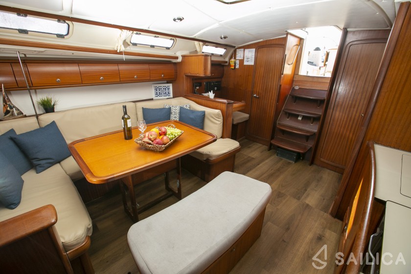 Bavaria 44 - Yacht Charter Sailica
