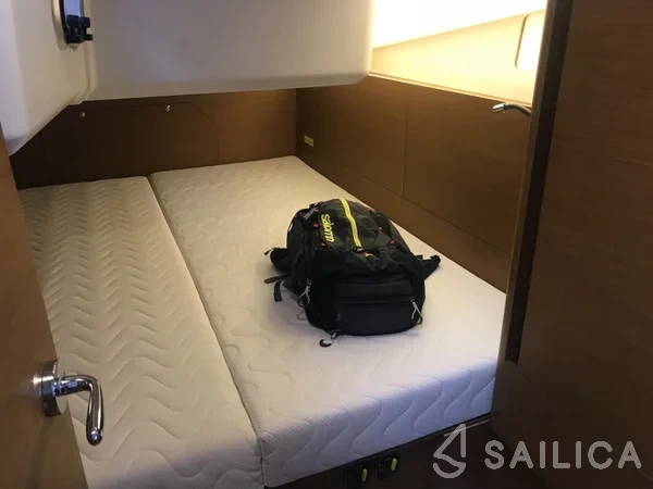 Sun Odyssey 440 - Yacht Charter Sailica
