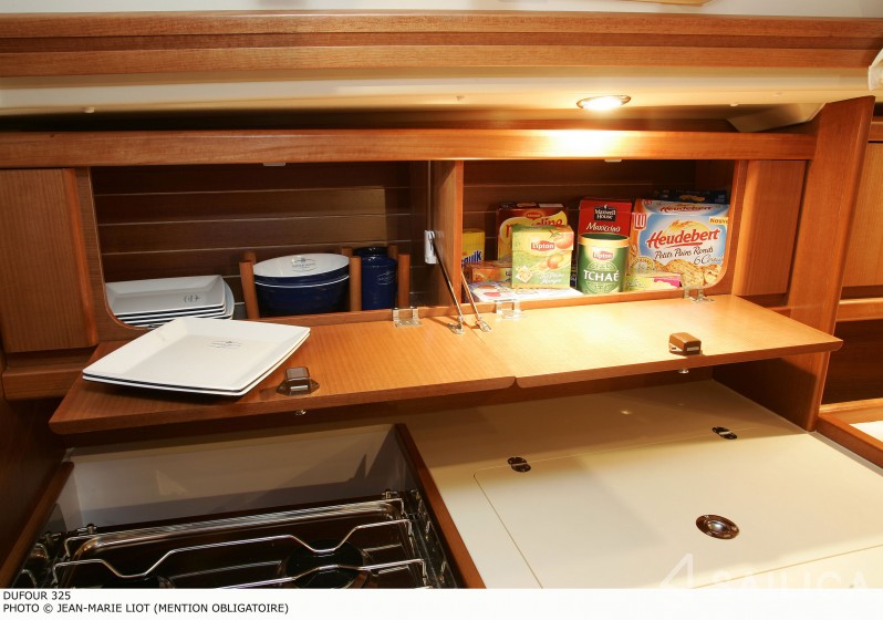 Dufour 325 Grand Large - Yacht Charter Sailica