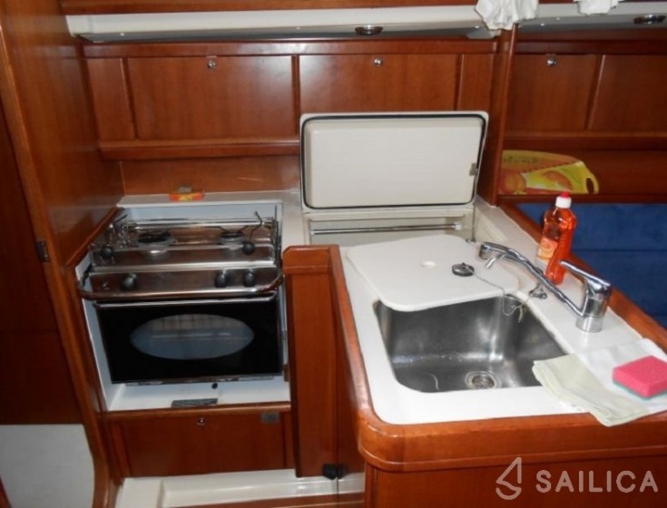 Dufour 325 Grand Large - Yacht Charter Sailica