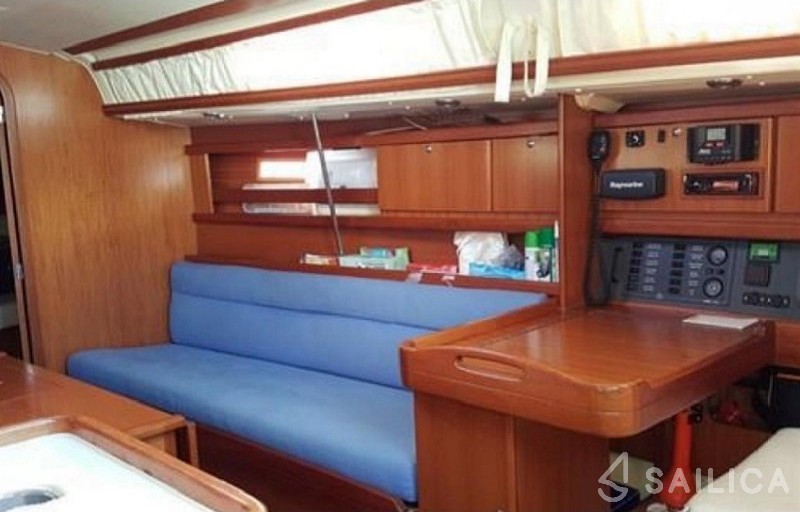 Dufour 325 Grand Large - Yacht Charter Sailica