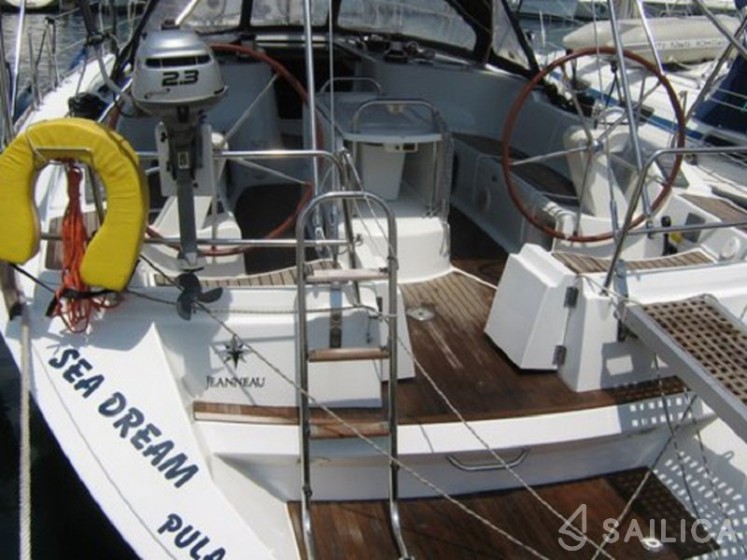 Sun Odyssey 45 - Yacht Charter Sailica