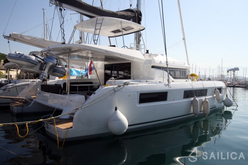 Lagoon 50 - Yacht Charter Sailica