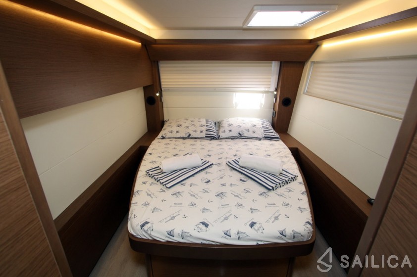 Lagoon 50 - Yacht Charter Sailica