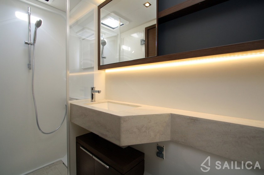Lagoon 50 - Yacht Charter Sailica