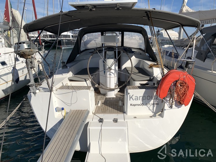 Hanse 350 - Yacht Charter Sailica