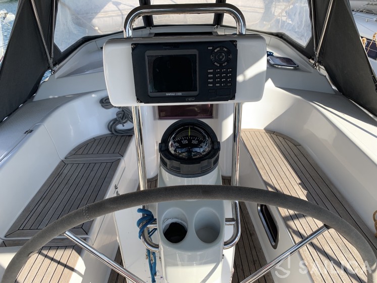 Hanse 350 - Yacht Charter Sailica