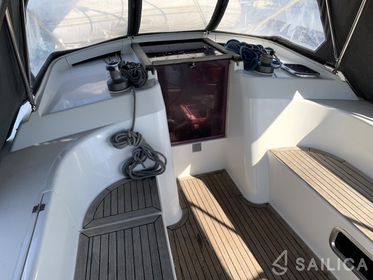 Hanse 350 - Yacht Charter Sailica