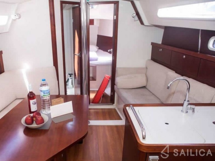 Hanse 350 - Yacht Charter Sailica