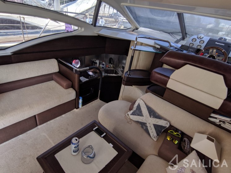 Azimut 43 - Yacht Charter Sailica