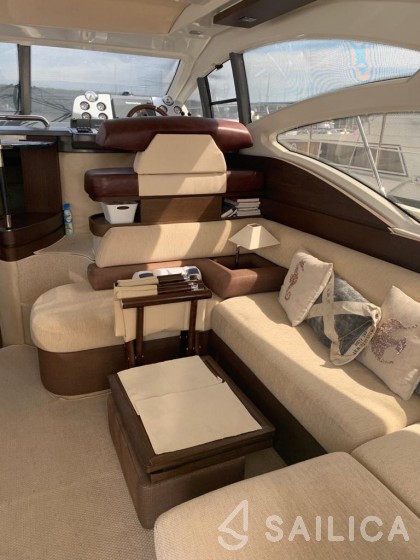 Azimut 43 - Yacht Charter Sailica