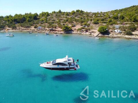 Azimut 43 - Yacht Charter Sailica