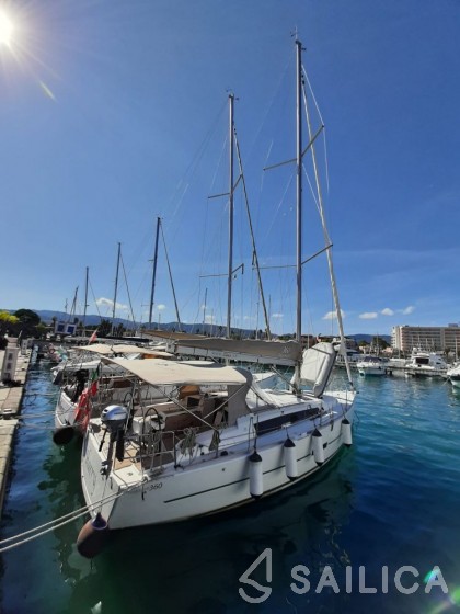 Dufour 360 Grand Large - Yacht Charter Sailica