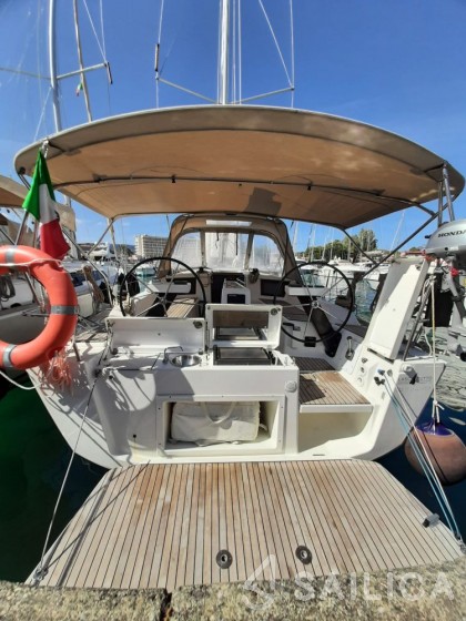 Dufour 360 Grand Large - Yacht Charter Sailica
