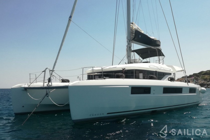 Lagoon 50 - Yacht Charter Sailica