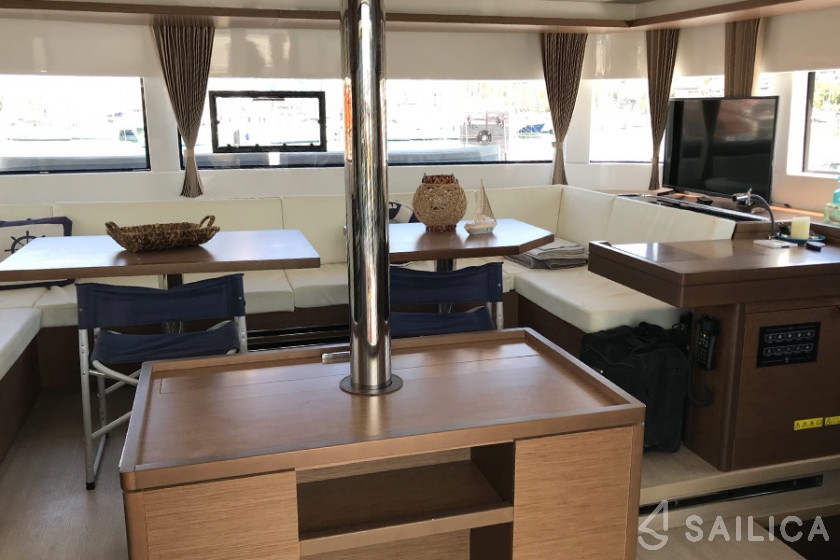 Lagoon 50 - Yacht Charter Sailica