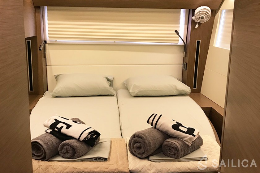 Lagoon 50 - Yacht Charter Sailica
