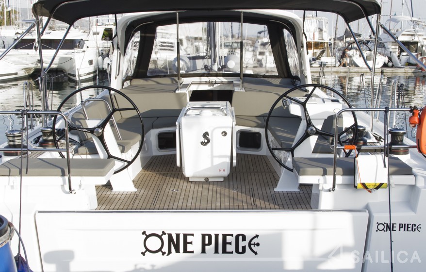 Oceanis 51.1 - Yacht Charter Sailica