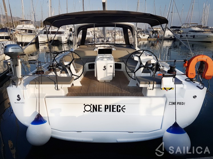 Oceanis 51.1 - Yacht Charter Sailica