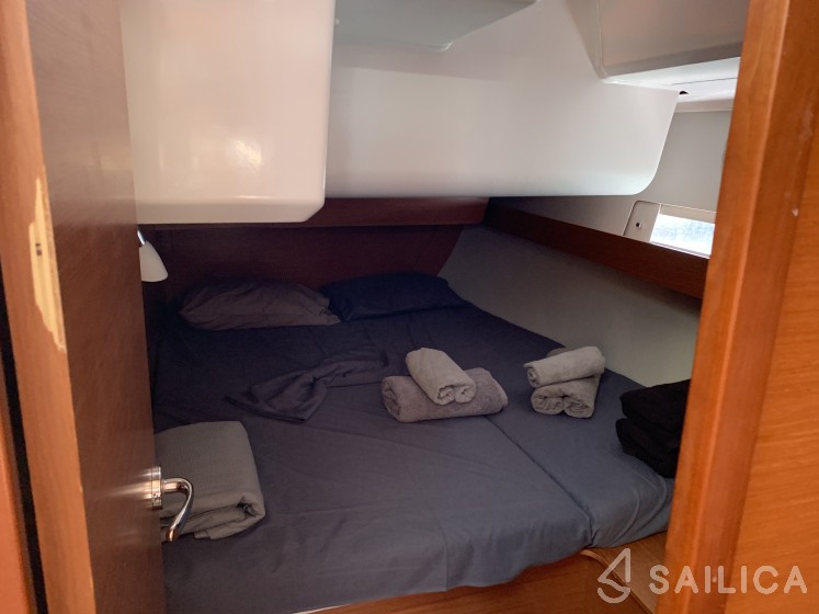 Dufour 460 GL - Yacht Charter Sailica