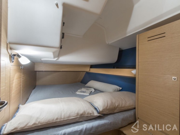 Dufour 460 GL - Yacht Charter Sailica