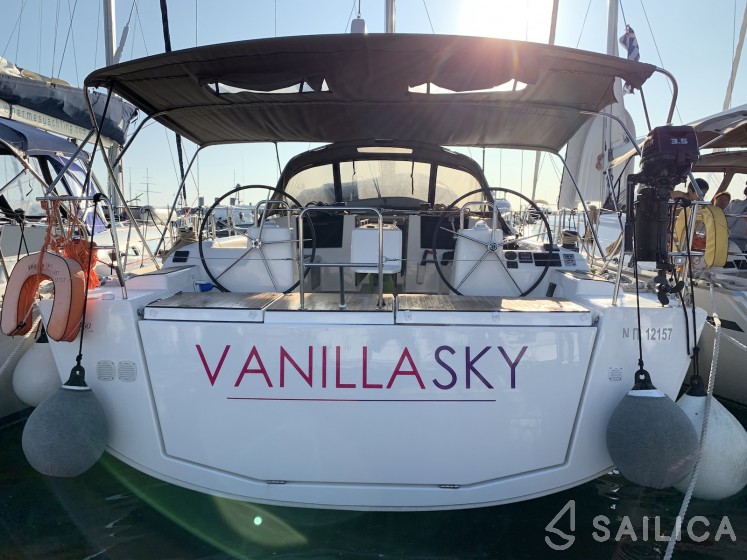 Dufour 460 GL - Yacht Charter Sailica