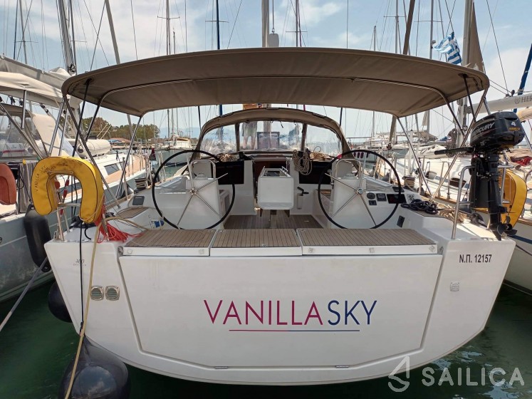 Dufour 460 GL - Yacht Charter Sailica