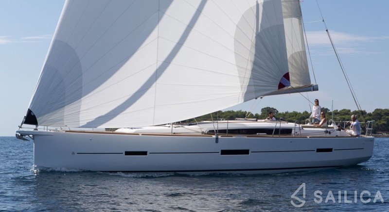Dufour 460 GL - Yacht Charter Sailica