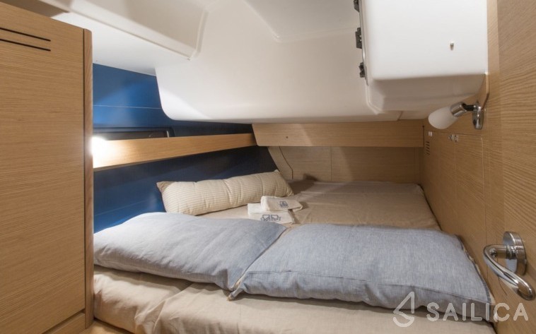 Dufour 460 GL - Yacht Charter Sailica